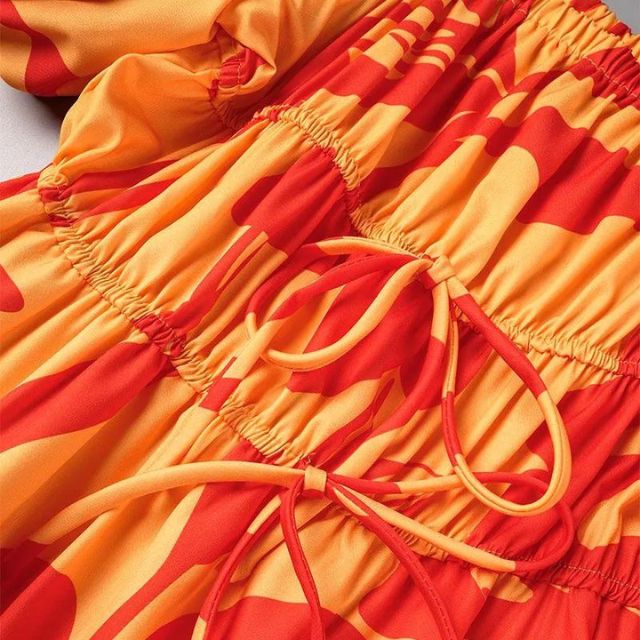 Elegantes Heidi - Schulterfreies Minikleid mit Ballonärmeln