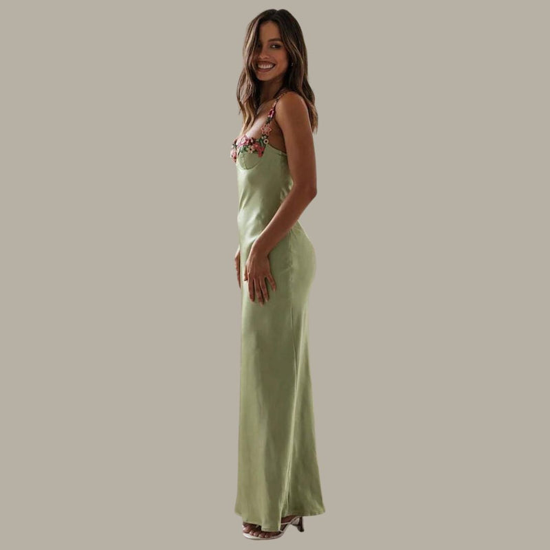 Elegantes Satin Kleid für Gartenpartys