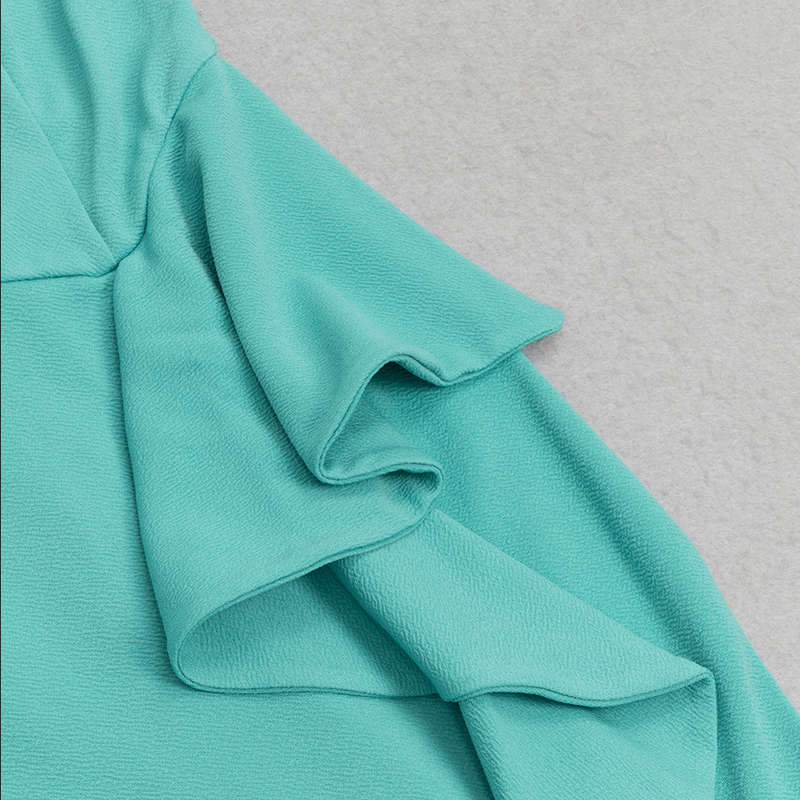 Trägerloses, asymmetrisches, figurbetontes Midikleid | Grün