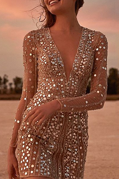 Schickes Heidi -Paillettenbesetztes Minikleid für Festlichkeiten