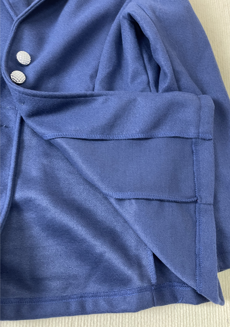 Sabine - Marineblaue monochrome langärmelige Oberbekleidung