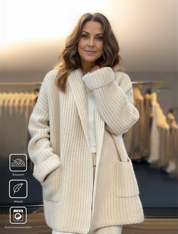 Bequeme weiße langärmelige Strickjacke