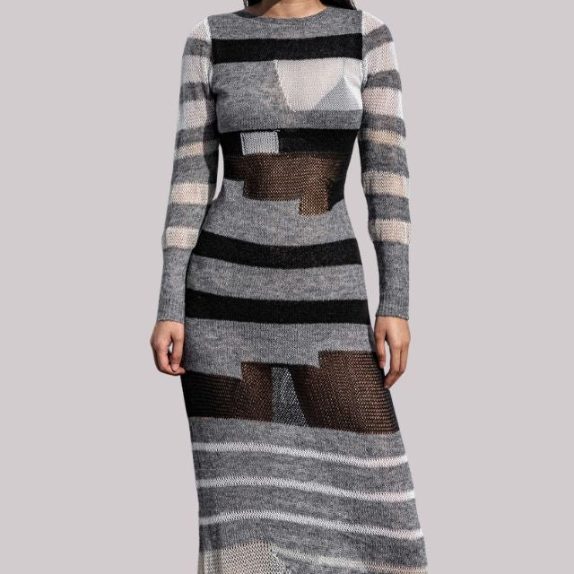 Elegantes Strick-Maxikleid mit Streifenmuster