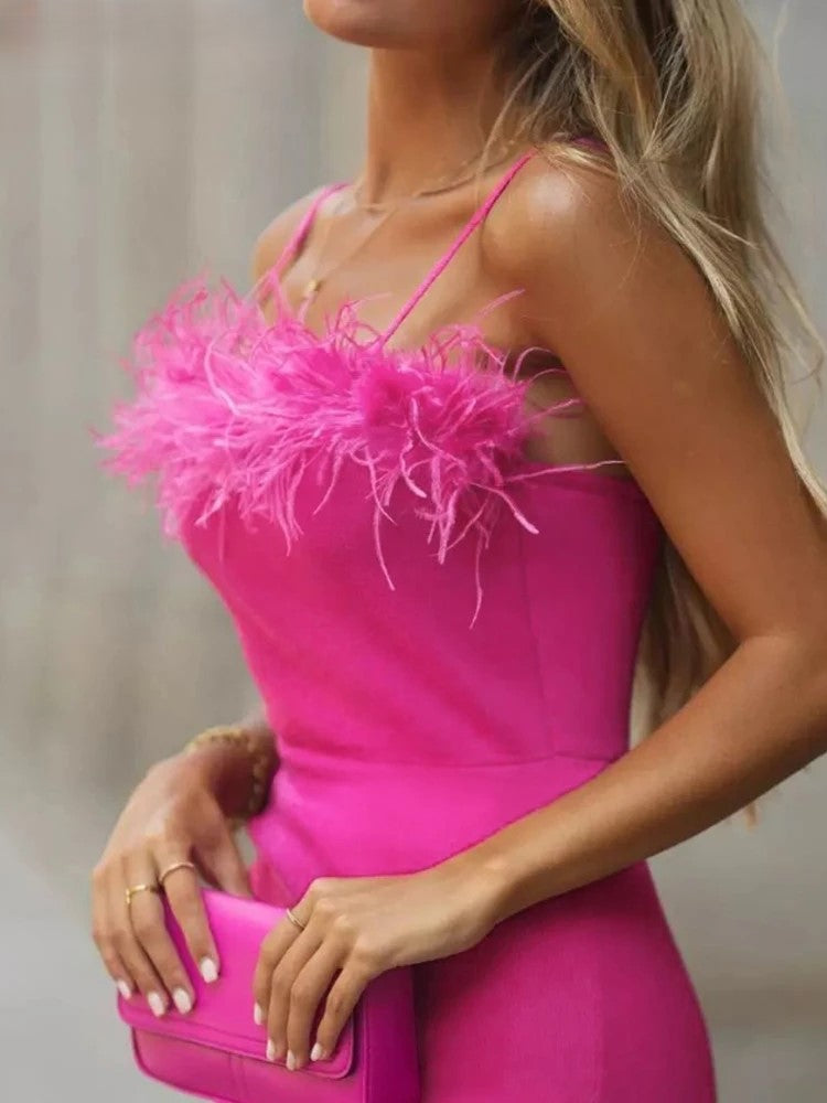 Elegantes Heidi -Feder Mini Kleid für jeden Anlass