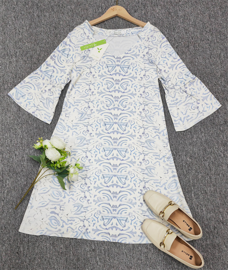 Gudrun - Blaues und weißes Minikleid mit halben Ärmeln und Vintage-Muster