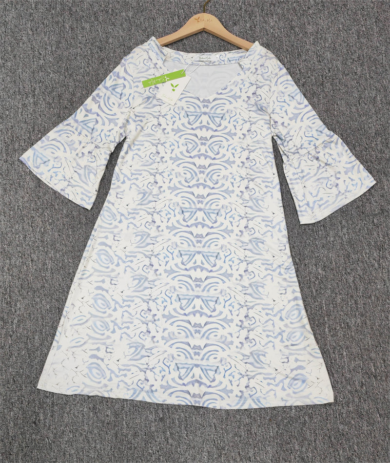 Gudrun - Blaues und weißes Minikleid mit halben Ärmeln und Vintage-Muster