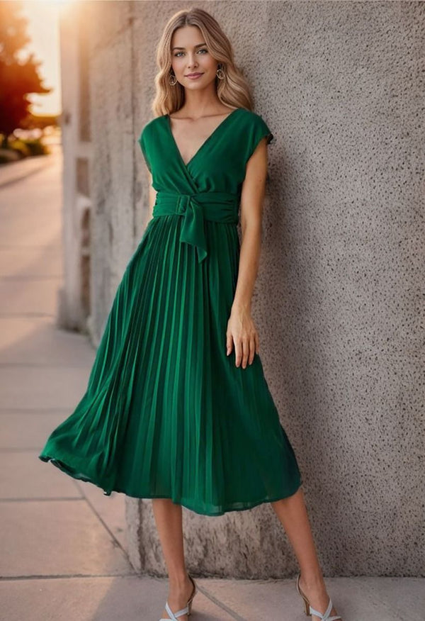 Lorelei - Ärmelloses Kleid mit Falten und Schärpe In Grün