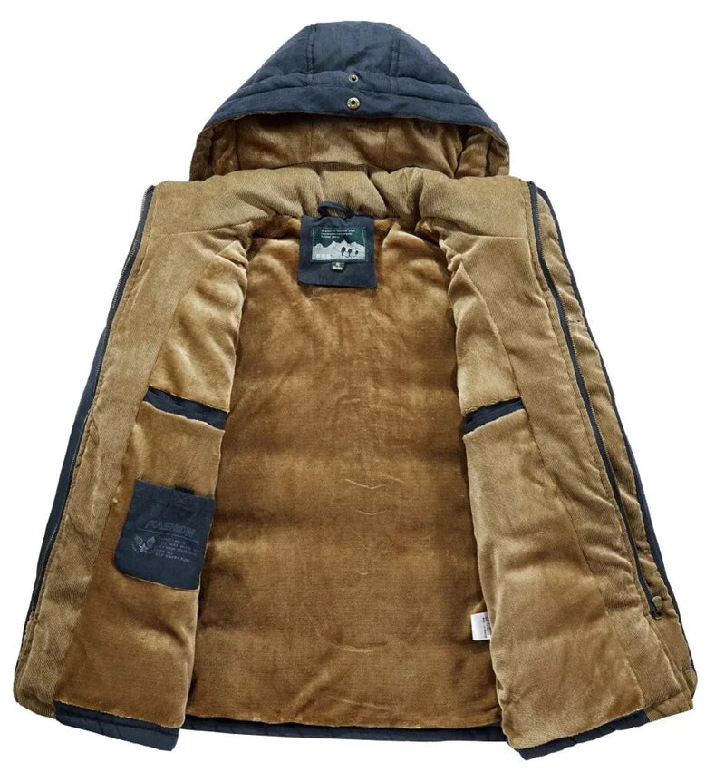 Stylische warme Winterjacke mit Kapuze
