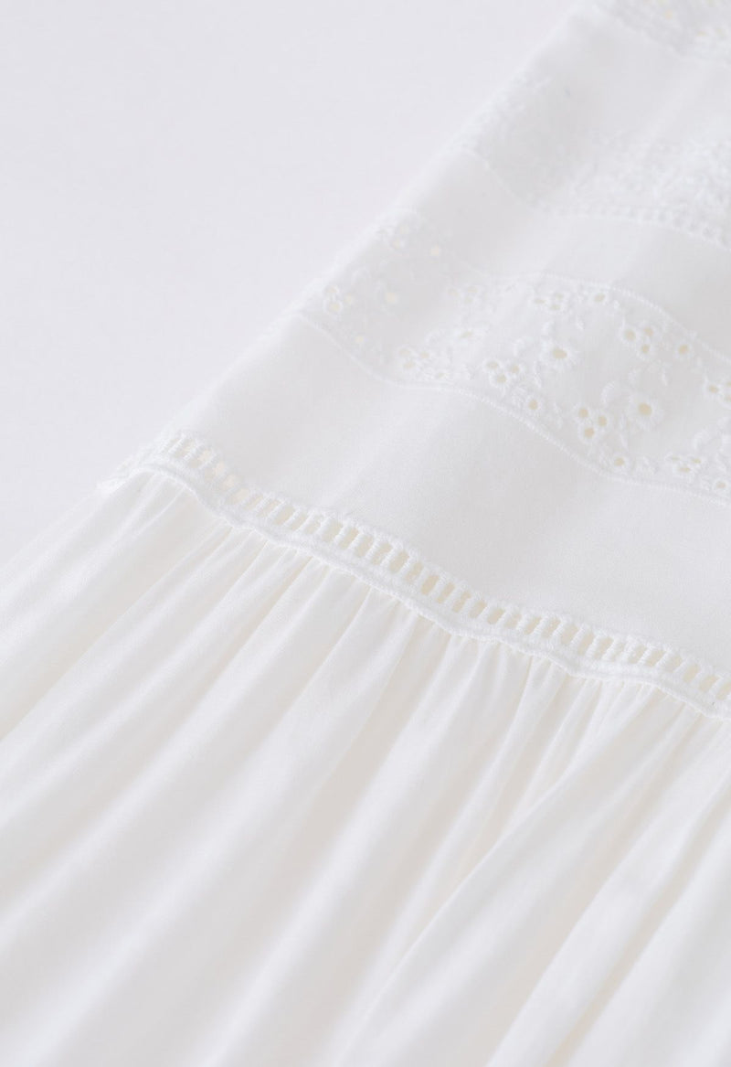 Sonja - Kleid mit Knöpfen und Zierleiste mit Stickerei in Schleife
