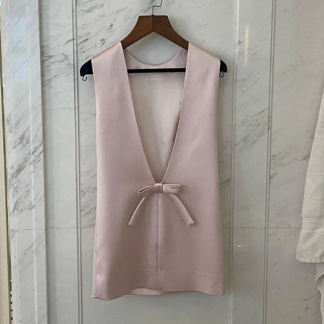 Elegantes Satin-Minikleid mit Schleifenrücken für Mädchen
