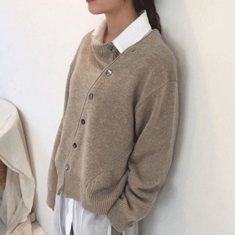 Elegante asymmetrische Strickjacke für Stil und Komfort