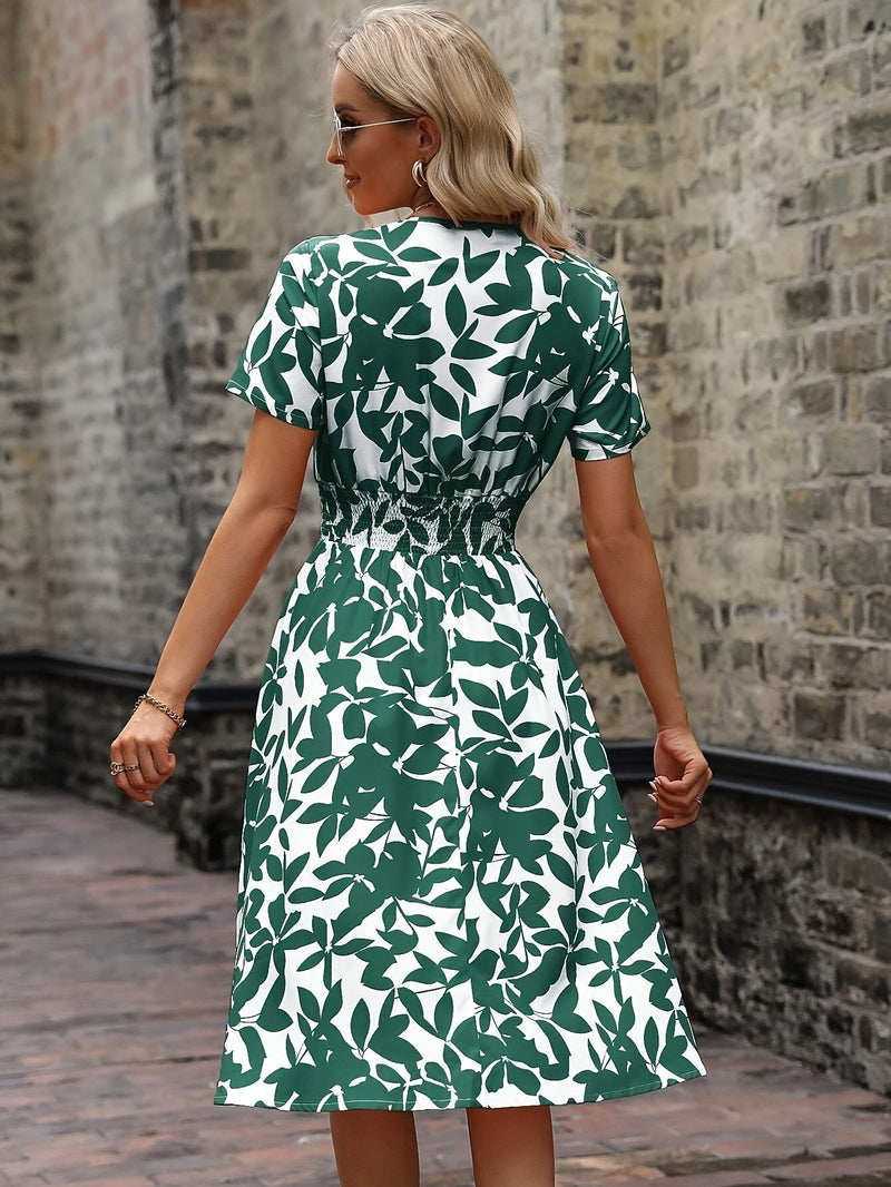 Elegantes | Florales Kleid Mit Wickelausschnitt - Feminin Und Vielseitig Für Jeden Anlass für dich