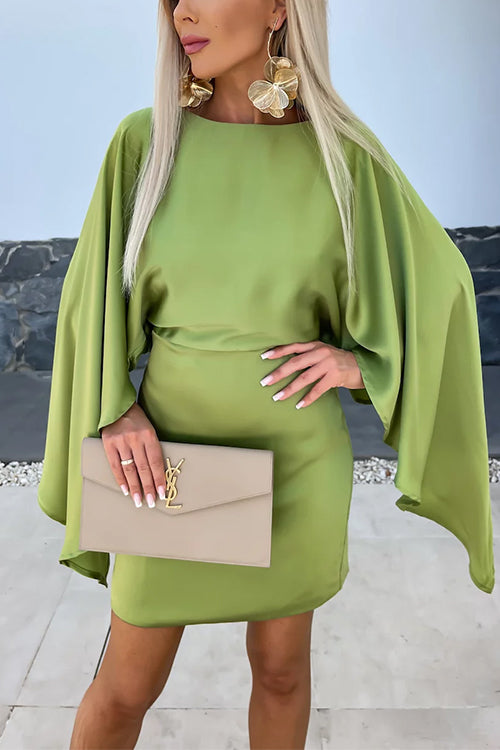 Elegantes Heidi -Rosiedress Mit Offenem Rücken Minikleid