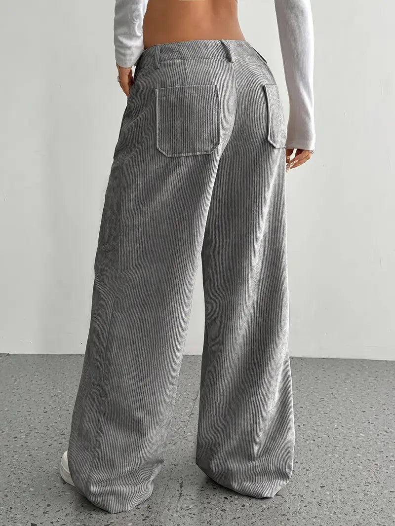 Hoch taillierte Damen-Cordhose mit weitem Bein