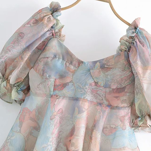 Heidi - Elegantes Kleid mit Blumenmuster und Puffärmeln