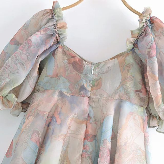 Heidi - Elegantes Kleid mit Blumenmuster und Puffärmeln