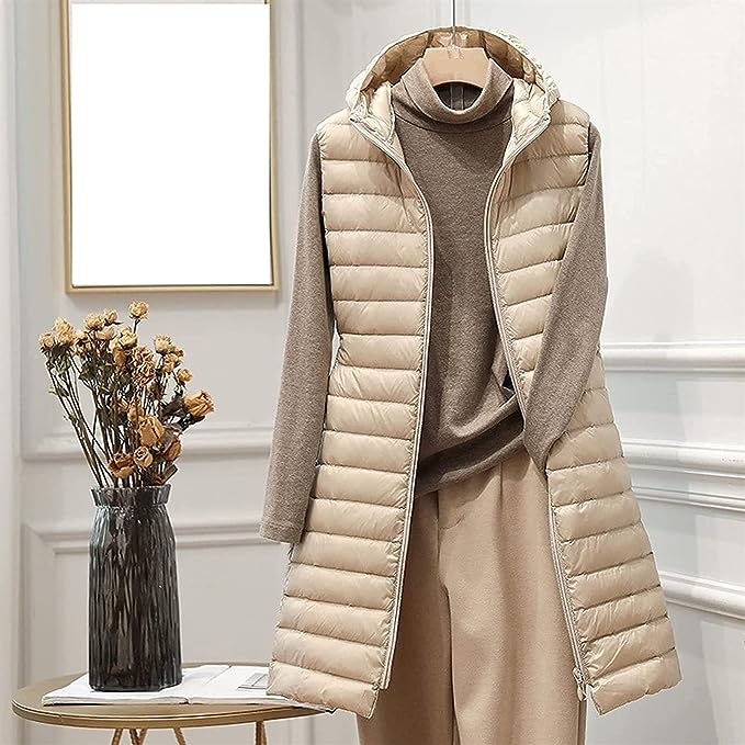 Aya - Stylische und leichte Jacke mit Kapuze