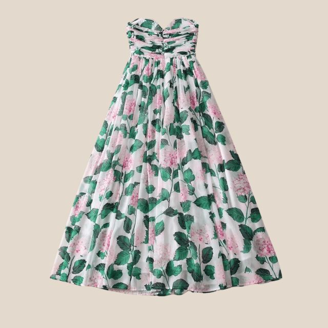 Elegantes Maxikleid mit Blumenmuster und gerafftem Oberteil
