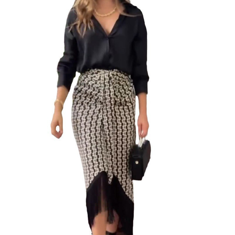 Elegantes Hemdtop und Hoher Rock mit Taille