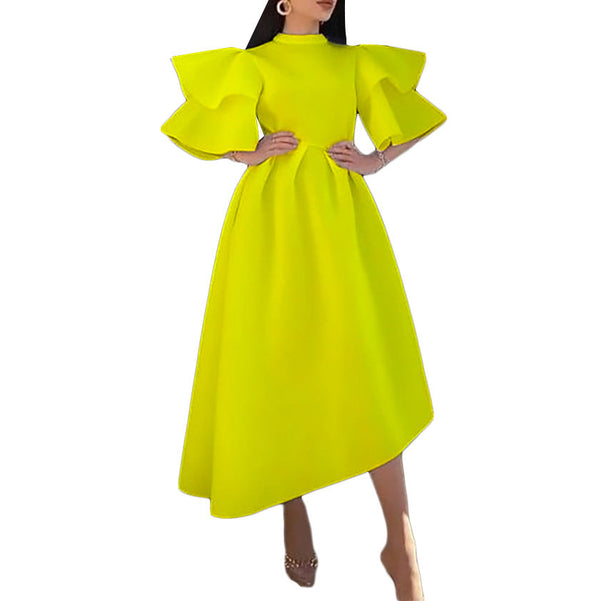 Kleid mit Lotusblattärmeln und einfarbigem weitem Schnitt