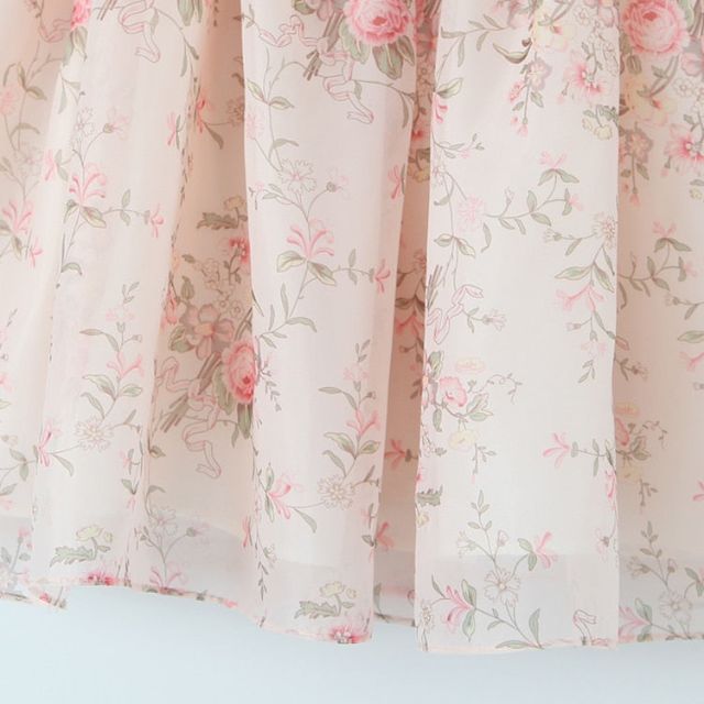 Elegantes Heidi -Blumenkleid mit Puffärmeln