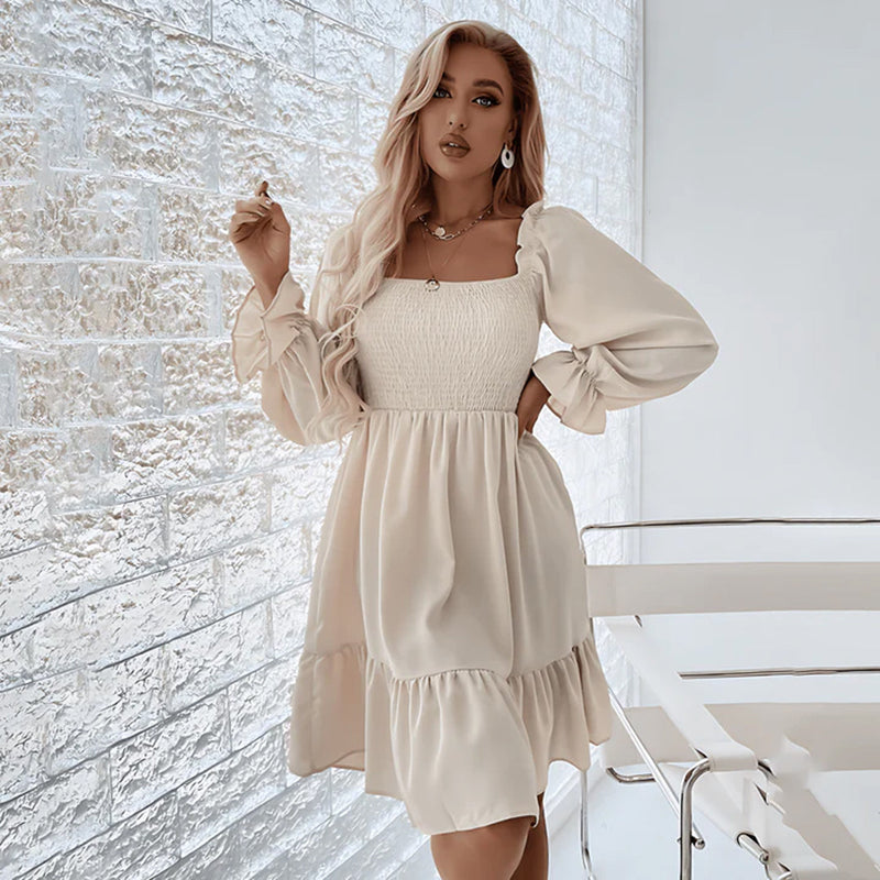 Elegantes Mini-Kleid mit Verspielten Rüschen für Jeden Anlass