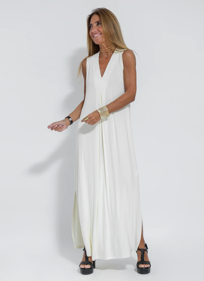 Elegantes Ensemble Mit Figurformendem Kleid Und Weste