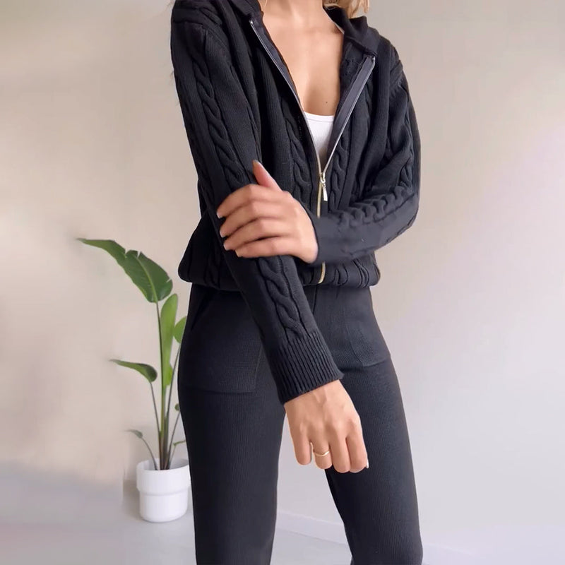 Bequemes elegantes Strickjacken-Set