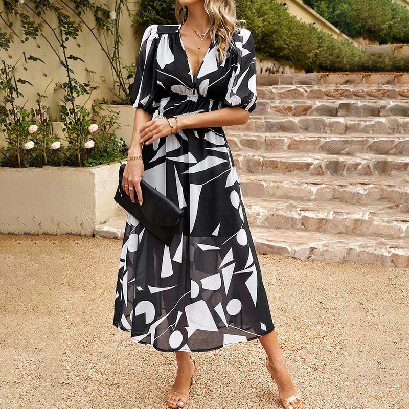 Elegantes Midikleid mit V-Ausschnitt