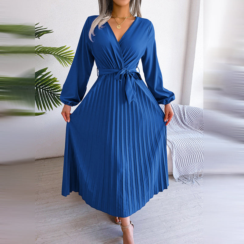 Bequeme und elegante Faltenkleid für jeden Anlass
