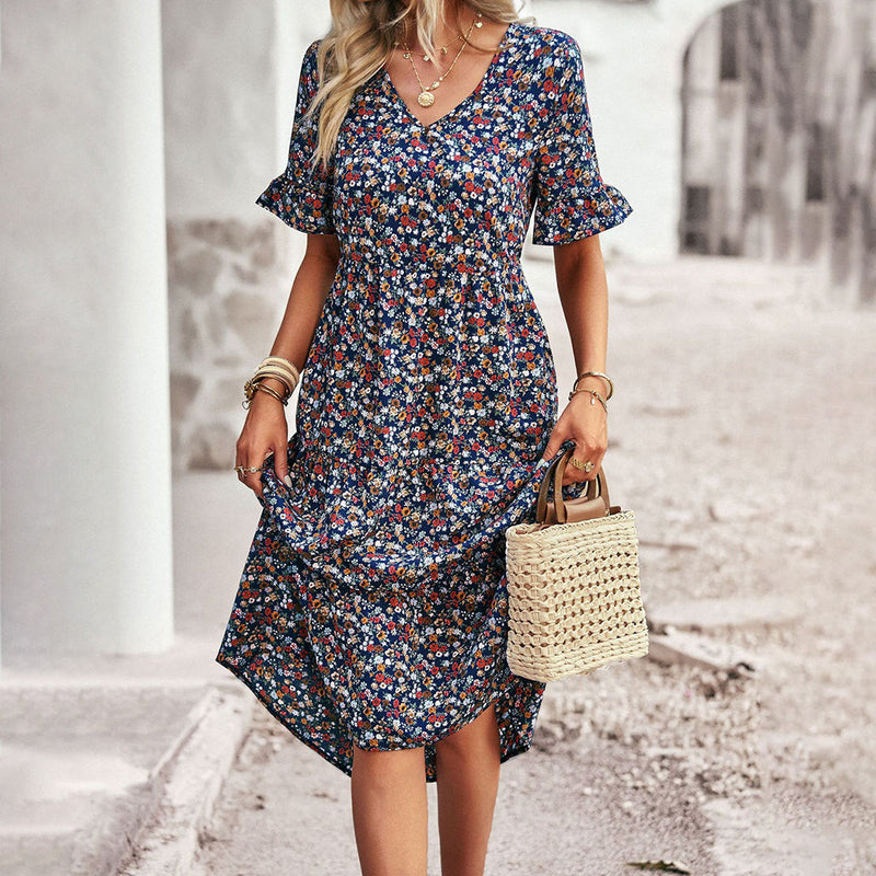 Buntes, elegantes Midi-Kleid für den perfekten Sommerlook