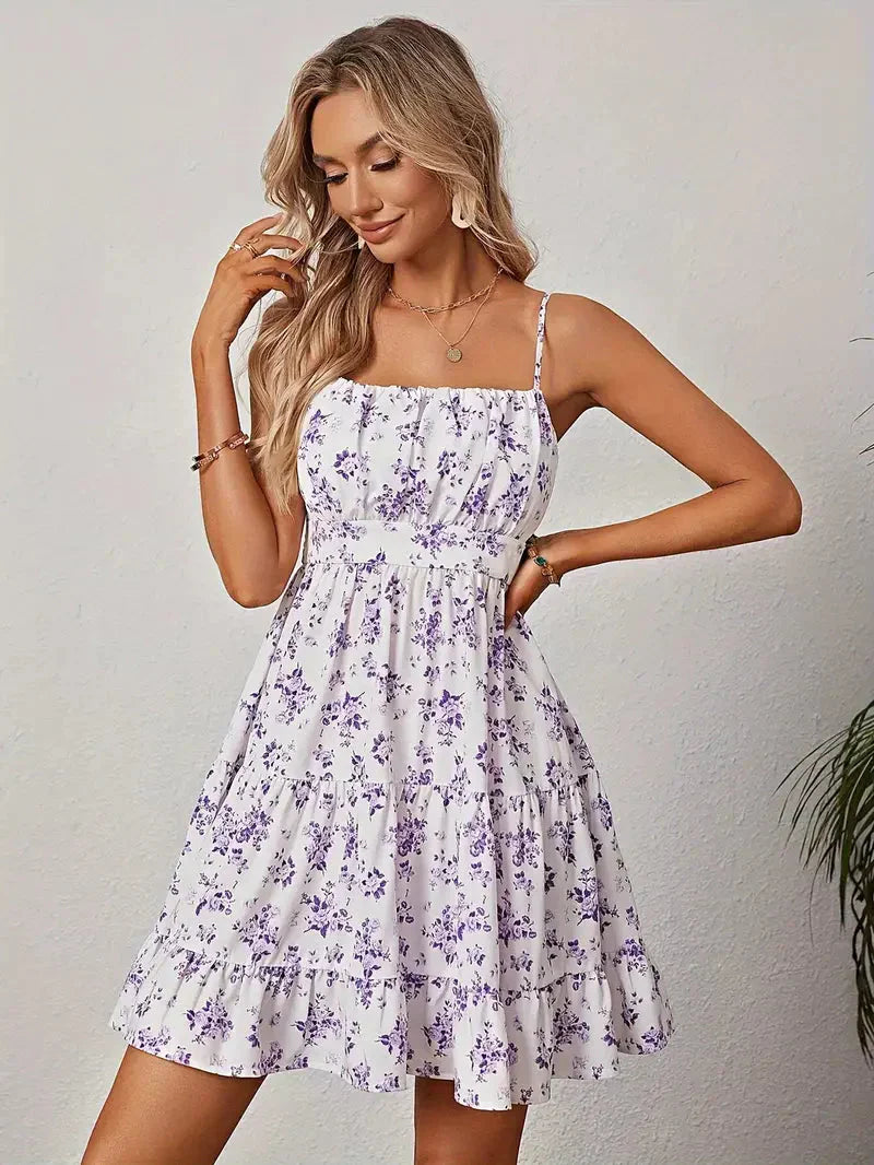 Schönes Heidi -Blumenkleid für den Sommer