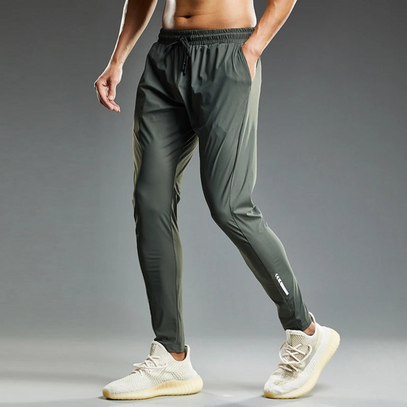 ALVI - Lässige Jogginghose für Herren
