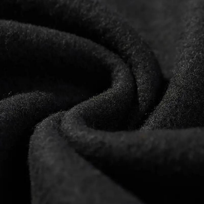 Stylischer und bequemer kleiner Herz-Kapuzenpullover