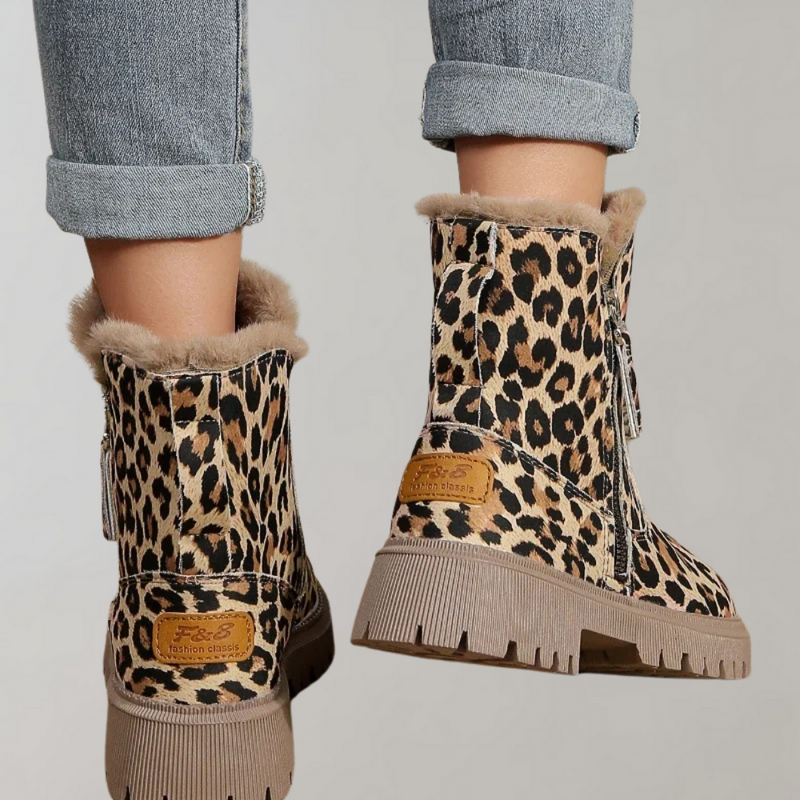 Elegante und warme Damenstiefel im Luipaarddesign