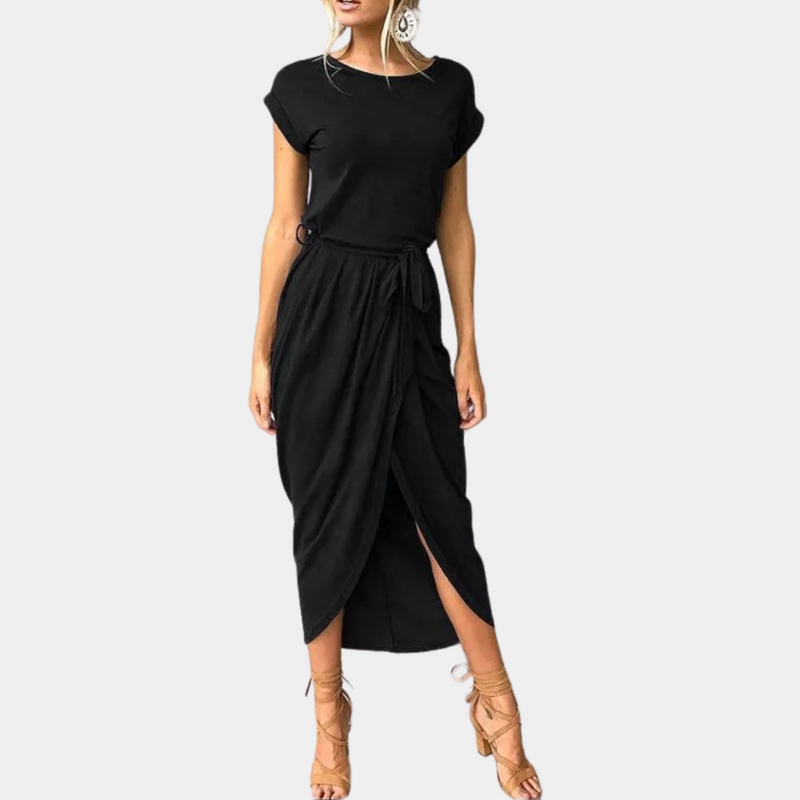 Bequeme elegante Damenkleid mit kurzen Ärmeln