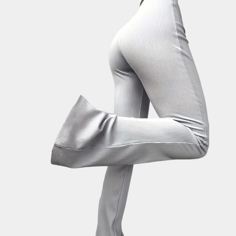 Elegante, gerippte Damenhose für zeitlosen Komfort
