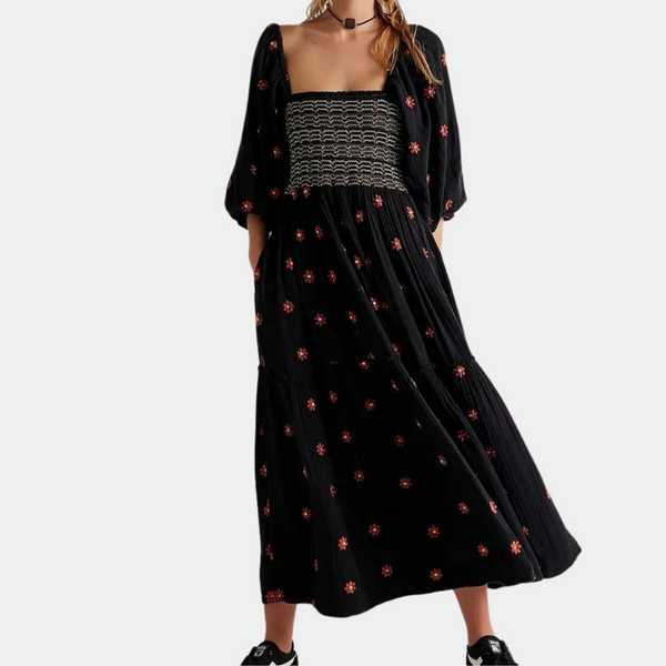 Bequemes elegantes Blumenkleid für stilvolle Damen