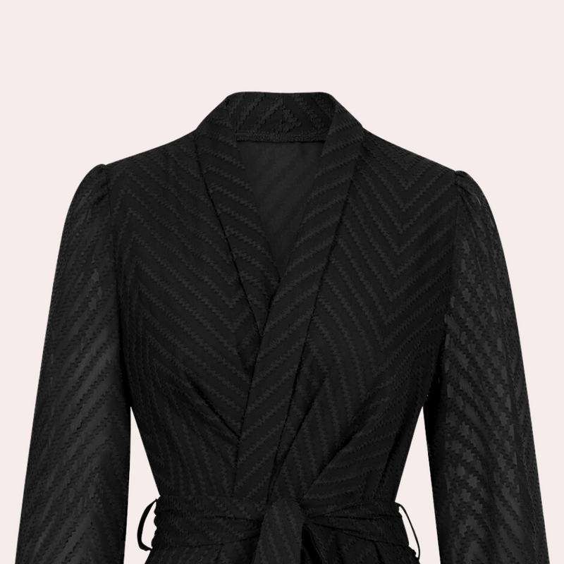 Elegantes Damenkleid mit bequemem Gürtel für jeden Anlass