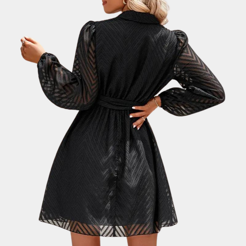 Elegantes Damenkleid mit bequemem Gürtel für jeden Anlass