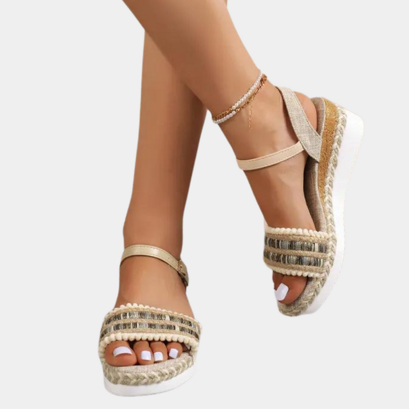 Elegante geflochtene Damen-Sandalen mit bequemem Absatz