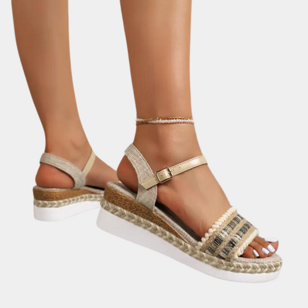 Elegante geflochtene Damen-Sandalen mit bequemem Absatz