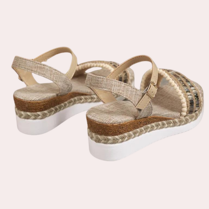 Elegante geflochtene Damen-Sandalen mit bequemem Absatz