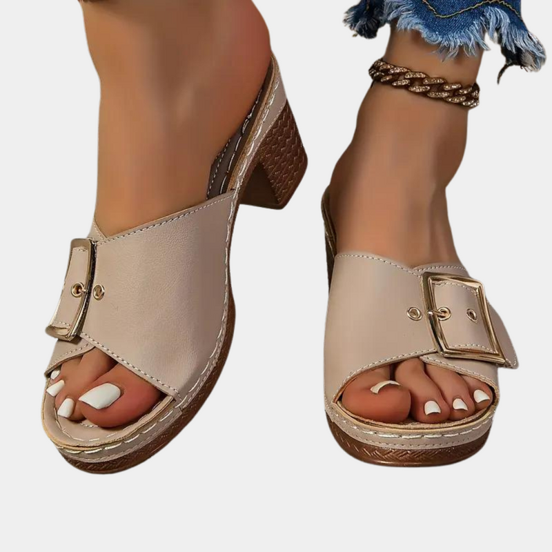 Bequeme und elegante Sandalen für Damen im Alltag