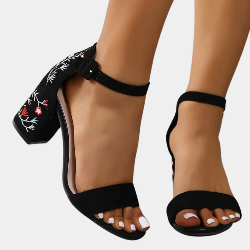 Elegante Damensandalen mit Blumenmuster