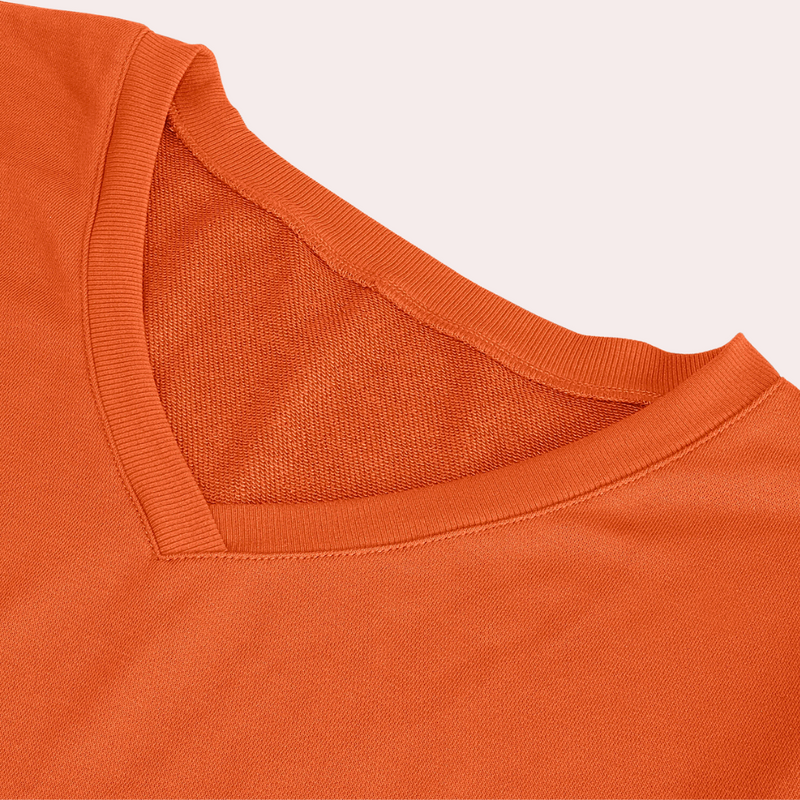 Elegante und bequeme Damenkleid-Pullover-Kombination