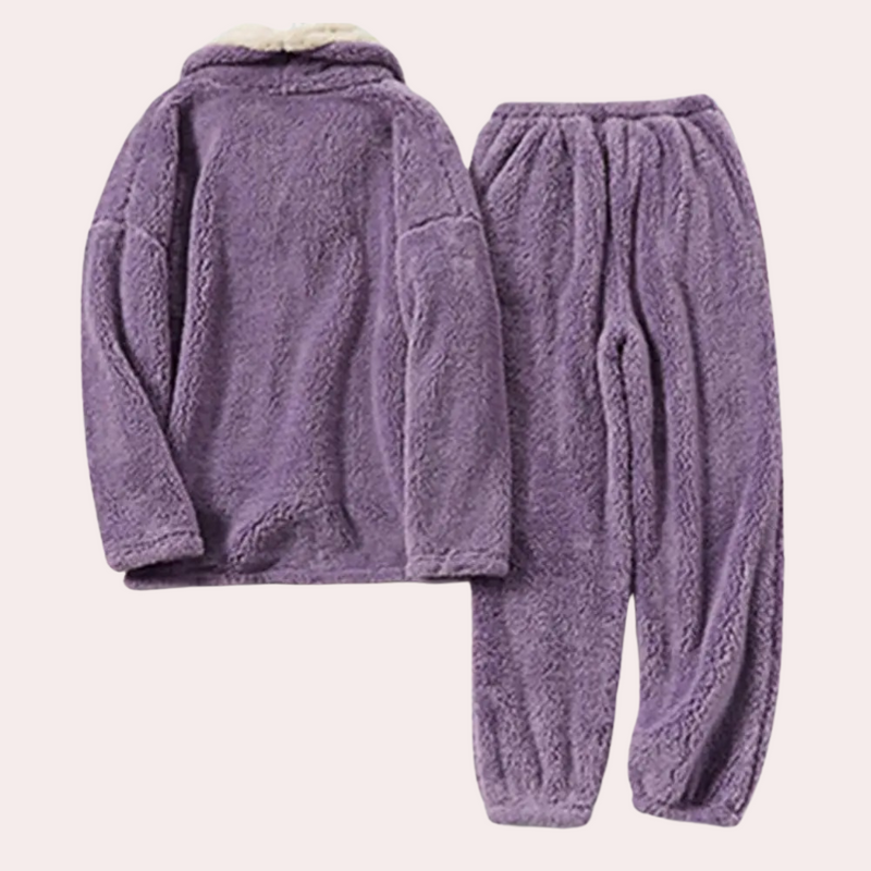 Bequemes und flauschiges Pyjama-Set für Damen