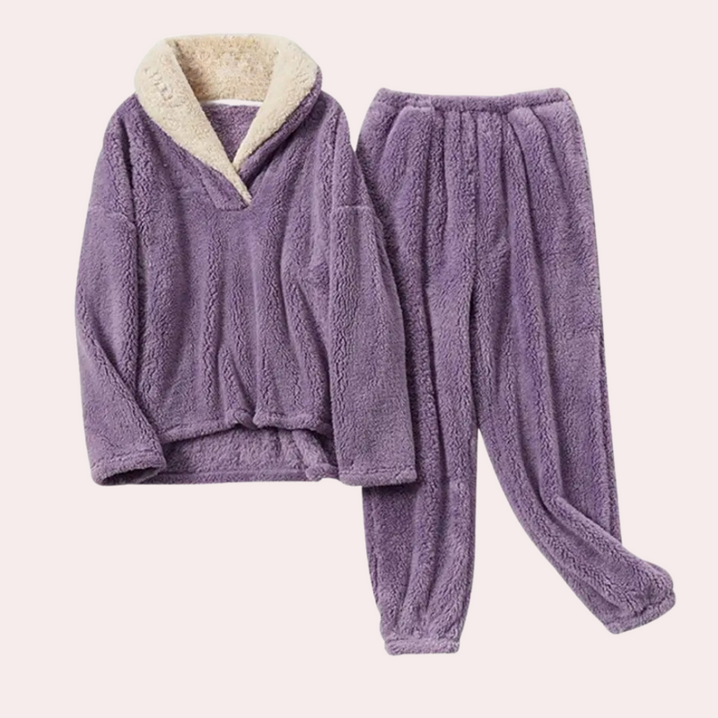 Bequemes und flauschiges Pyjama-Set für Damen