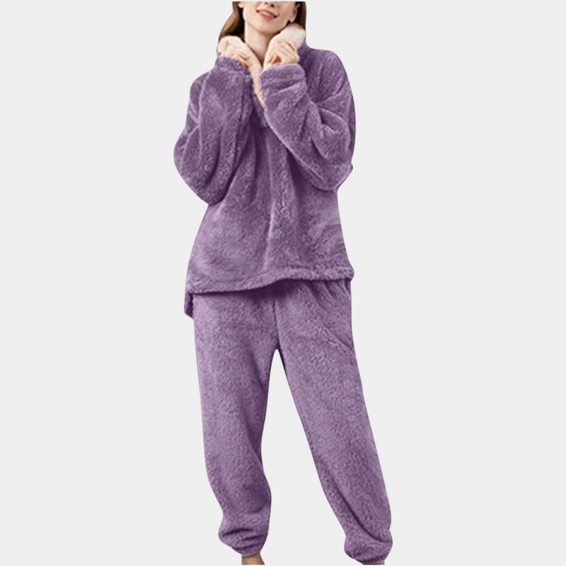 Bequemes und flauschiges Pyjama-Set für Damen