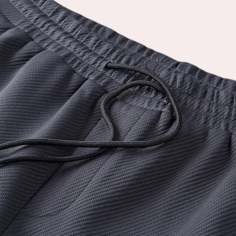 Bequemer weicher Pullover für Herren